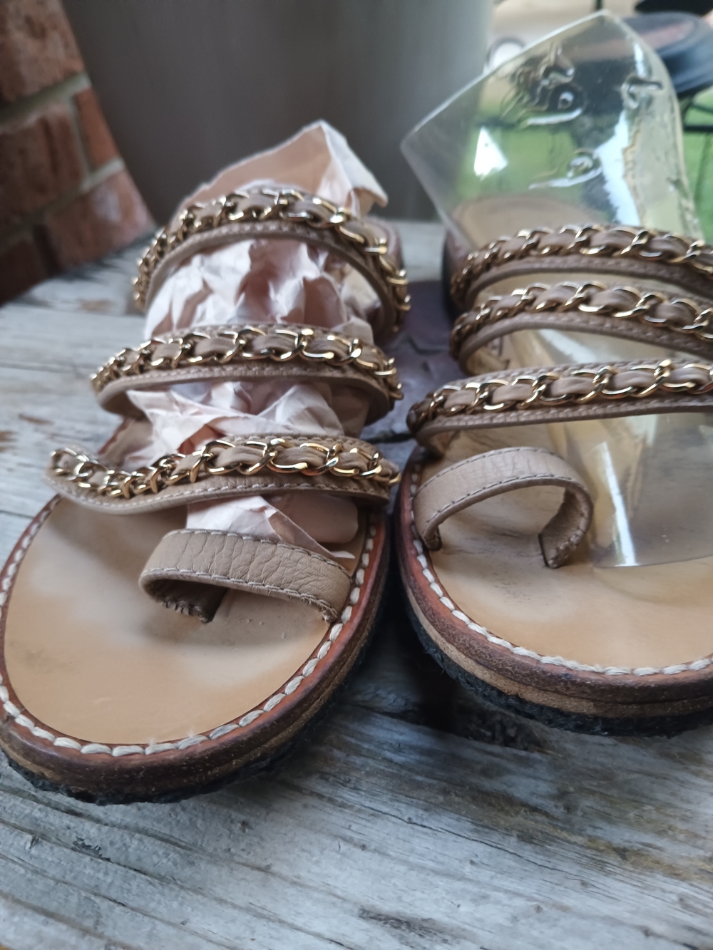 Vintage Beige Chain-Trim Slide Sandals - Women - Picture 3 of 7